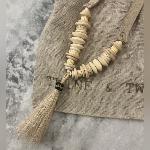 Twine & Twig Neutral Necklace - Picture 3 of 4